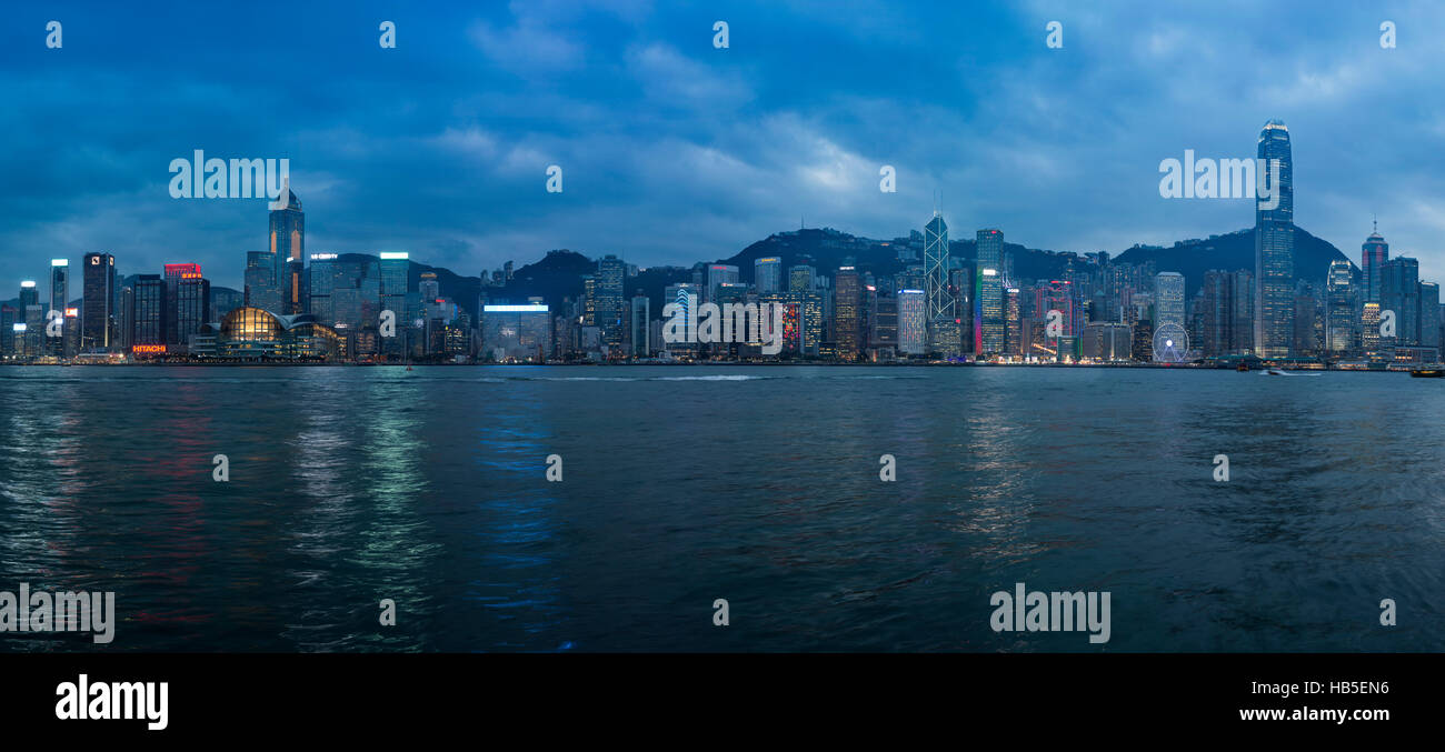 panoramic view of the Hong Kong skyline at evening Stock Photo - Alamy