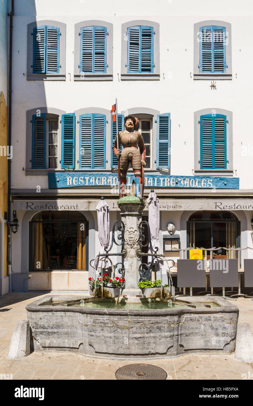 Fontaine de Maître Jaques in the old town, Nyon, Switzerland Stock Photo