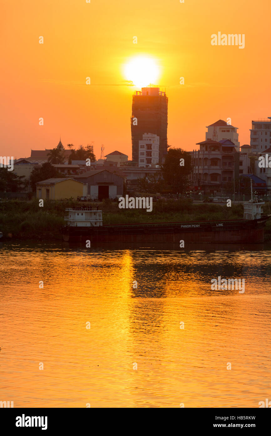Sunset in Phnom Penh city and the Mekong River, Cambodia Stock Photo
