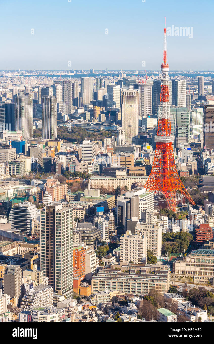 Tokyo skyline skyscrapers hi-res stock photography and images - Alamy