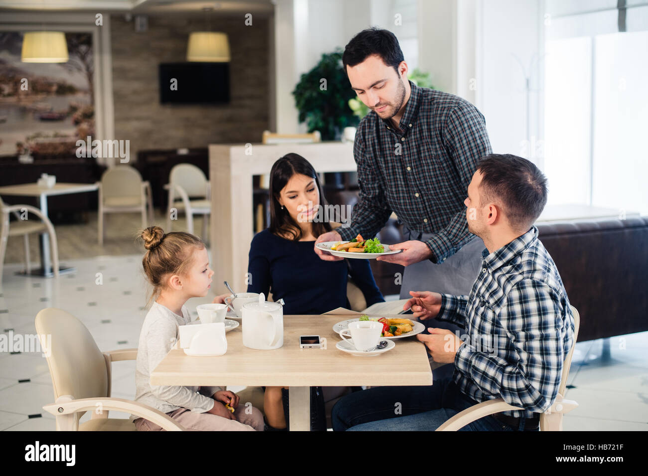 couple dinner restaurant waiter stock photos couple dinner