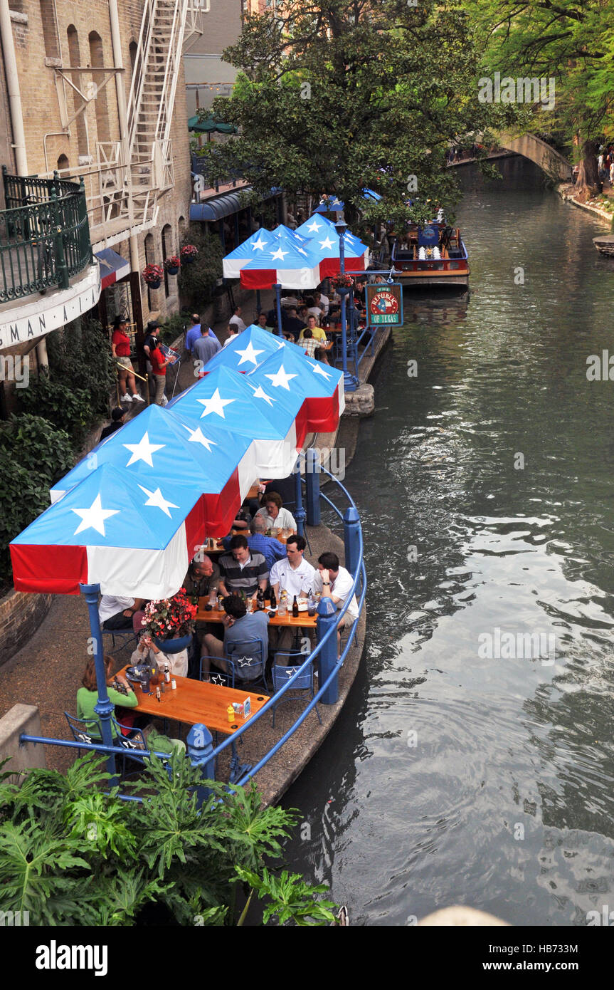 Restaurants on the San Antonio River Walk in San Antonio, Texas, USA. Stock Photo