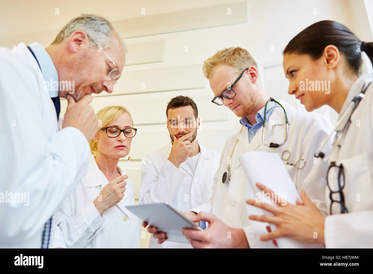 Brainstorming problem hires stock photography and images Alamy(02)