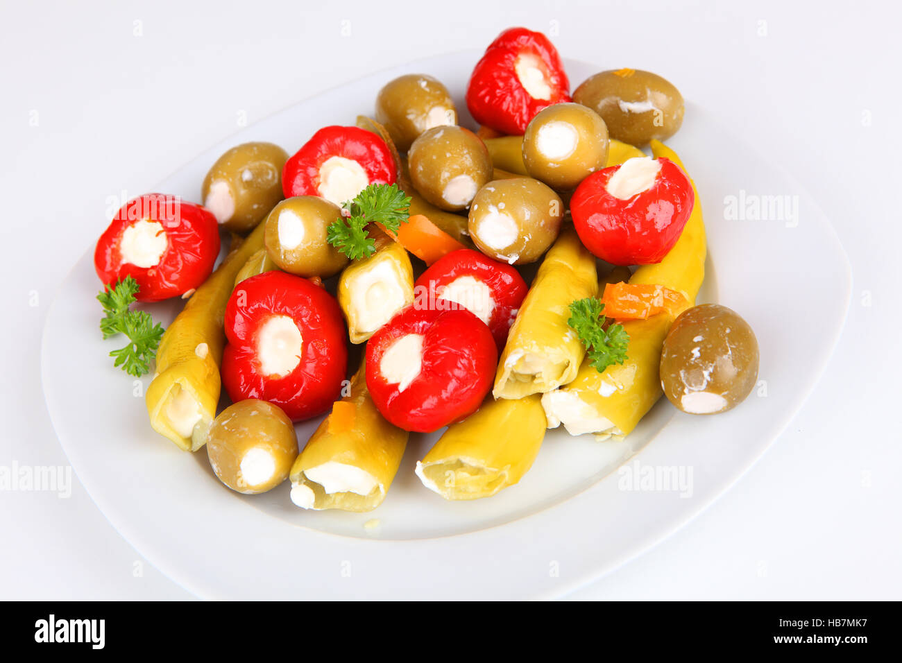 фаршированные перчики сыром антипасти. перец антипасти. мини перцы антипасти. перчики черри фаршированные сыром. перчик фаршированный антипасто.