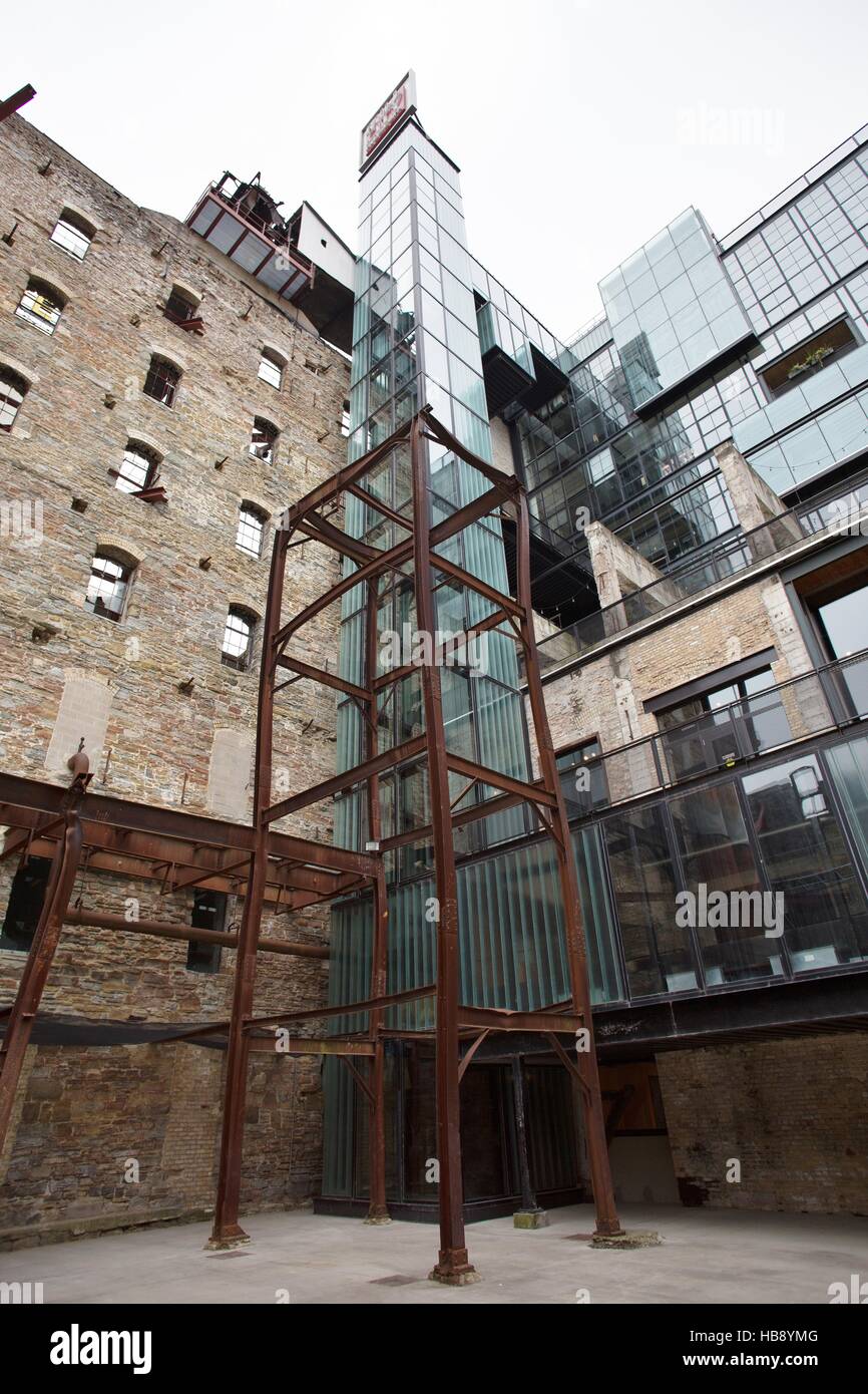 Old architecture next to modern, at the Mill City Museum in Minneapolis, Minnesota, USA. Stock Photo