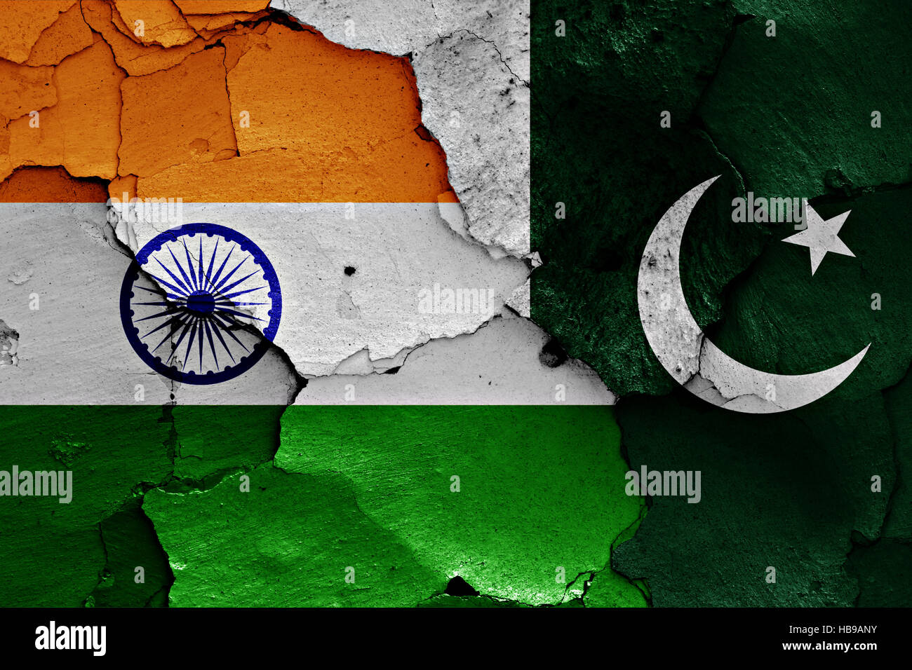 flags of India and Pakistan painted on cracked wall Stock Photo - Alamy