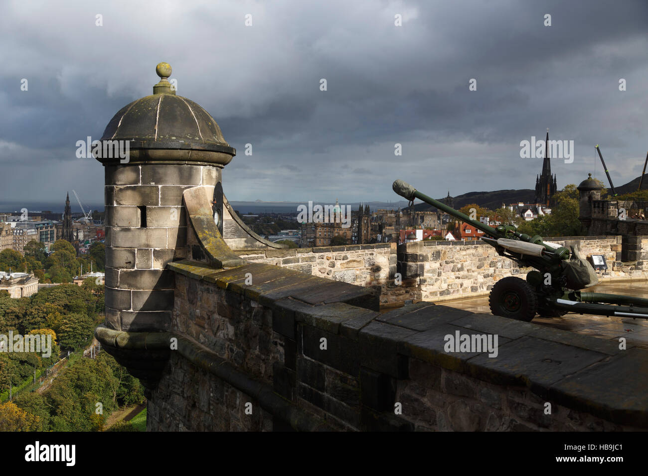 View of 1 O'Clock gun from Edinburgh Castle to Princes Street Gardens