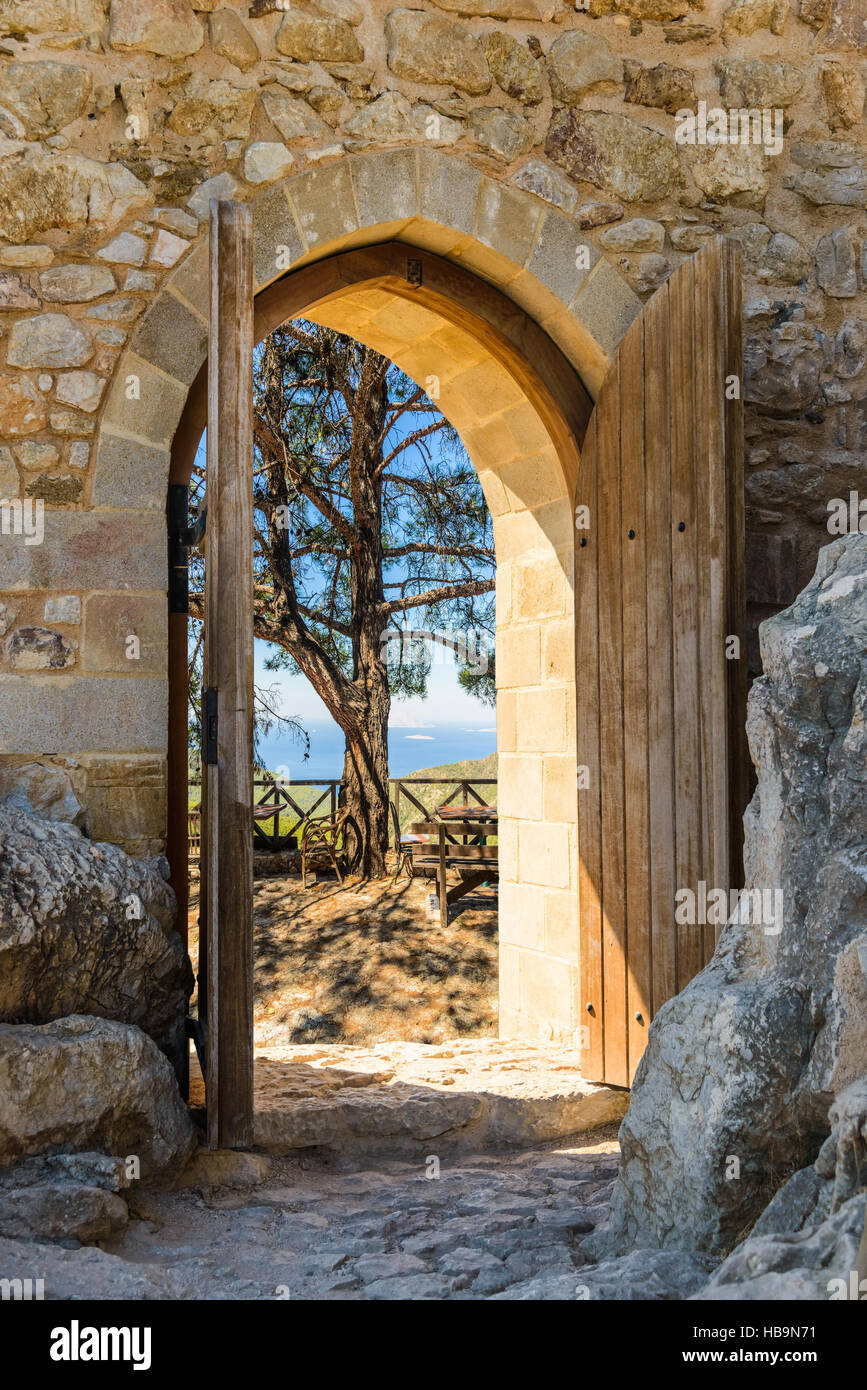 arch open door fortress Stock Photo Alamy