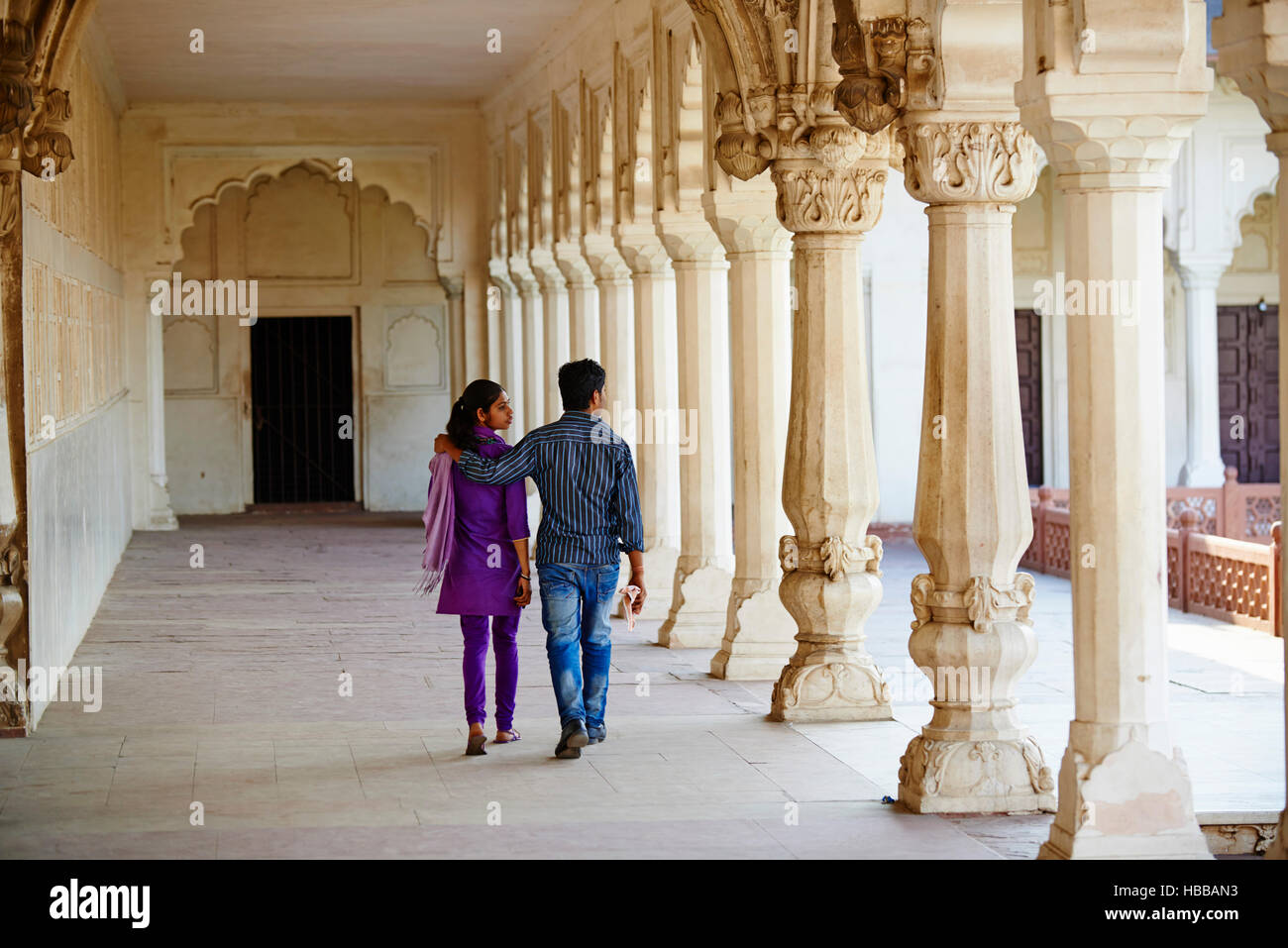 Inde, etat de Uttar Pradesh, Agra, couple dans le Fort d'Agra// India, Uttar Pradesh state, Agra, couple at Agra Fort Stock Photo