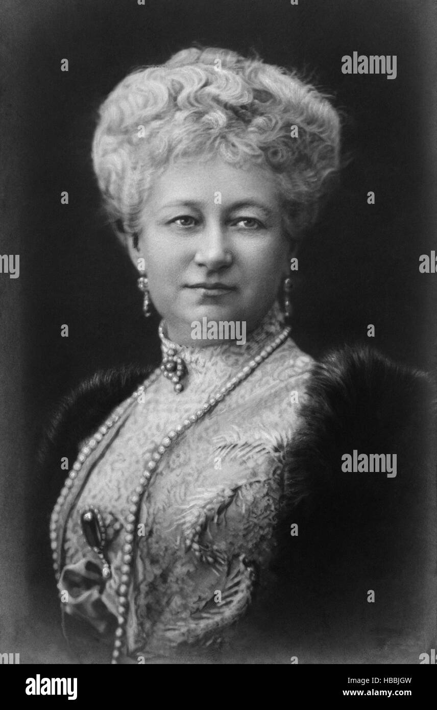 Augusta Viktoria of Schleswig-Holstein, German Empress, Queen of Prussia, consort of Kaiser Wilhelm II (1910 photo) Stock Photo