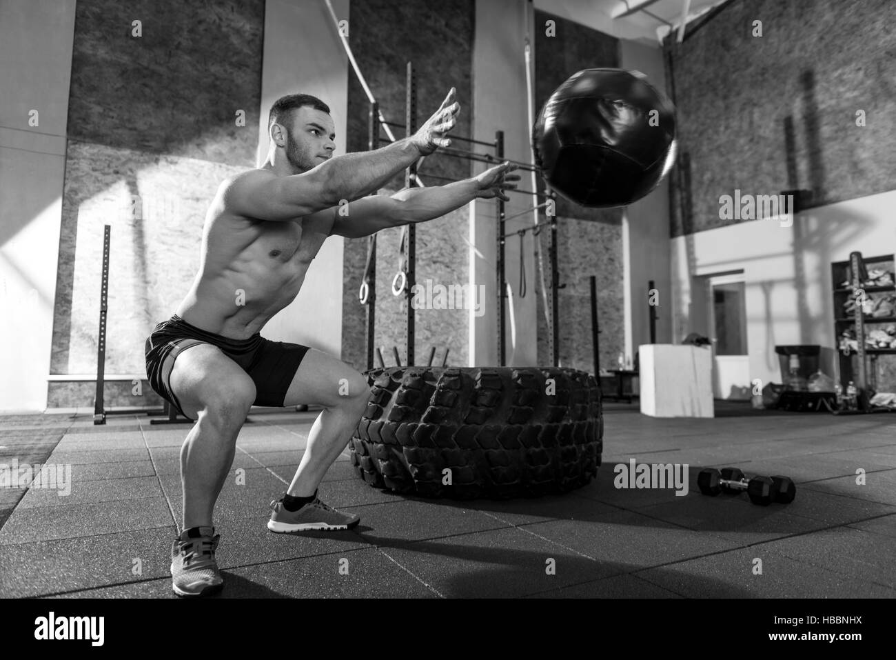 Medicine ball 2025 weight for men