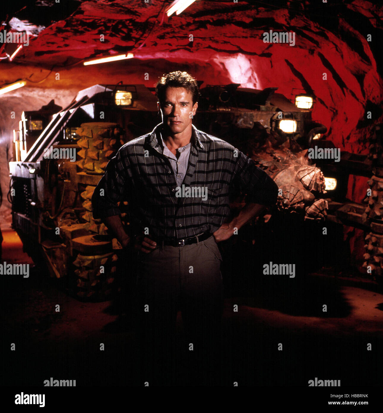 TOTAL RECALL, Arnold Schwarzenegger, 1990 Stock Photo - Alamy