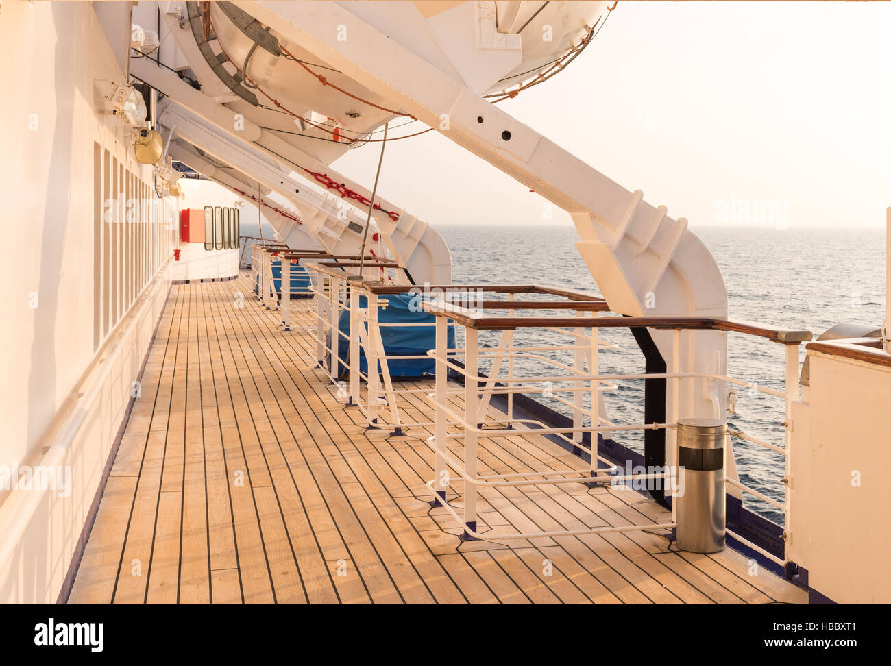 Freizeit an deck hi-res stock photography and images - Alamy