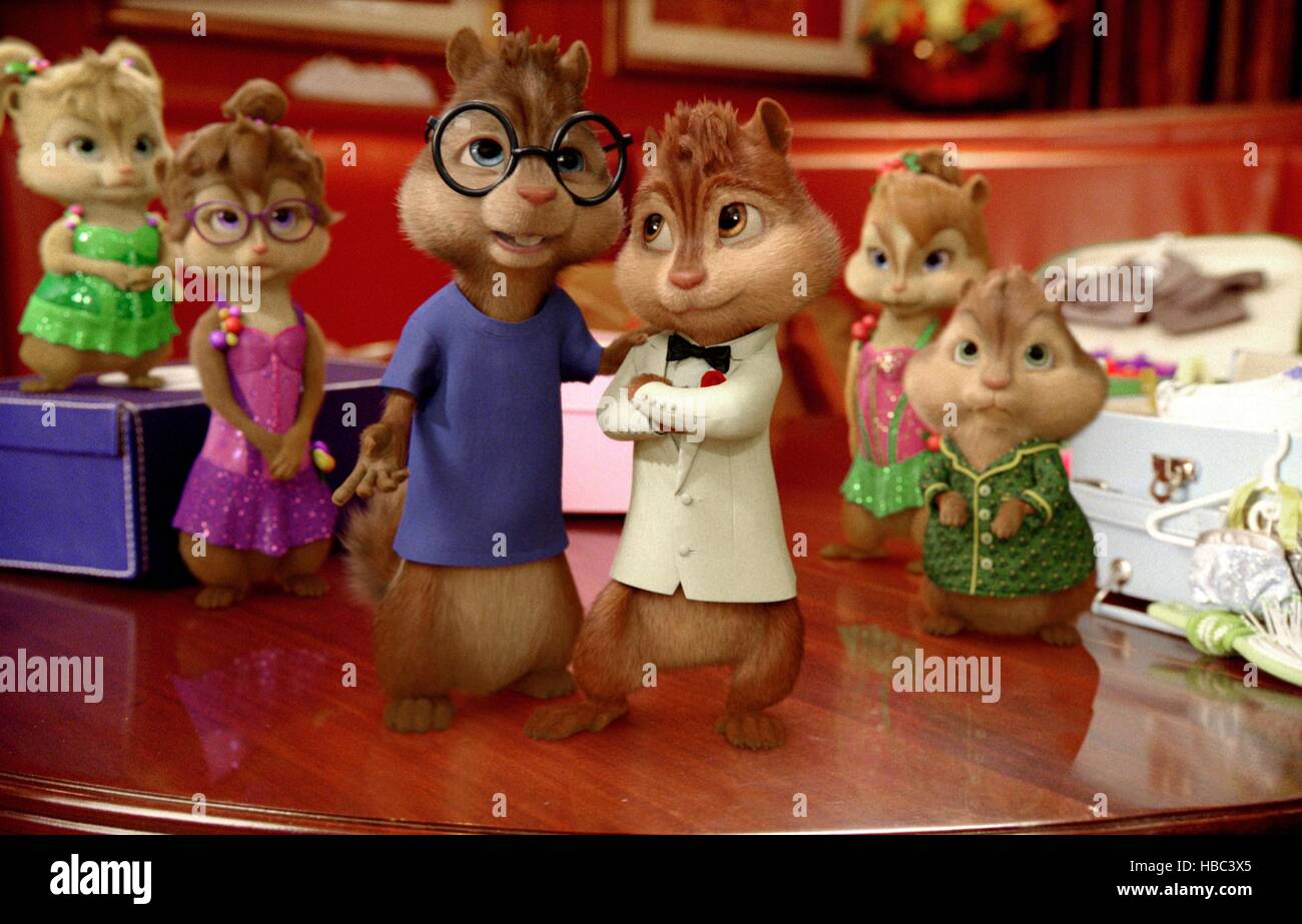 alvin-and-the-chipmunks-chipwrecked-front-from-left-simon-voice
