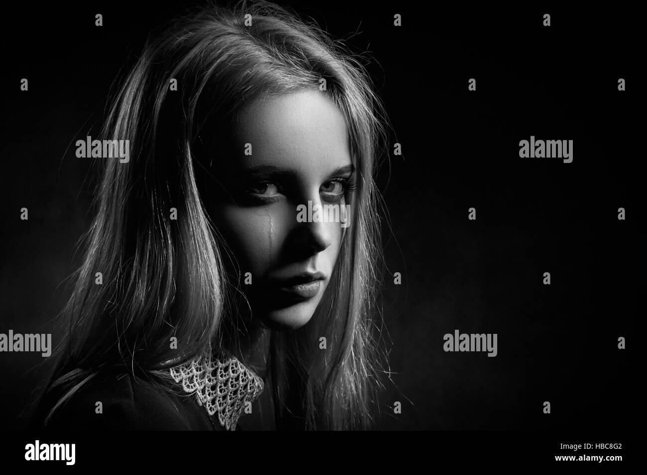 sad girl crying Stock Photo Alamy