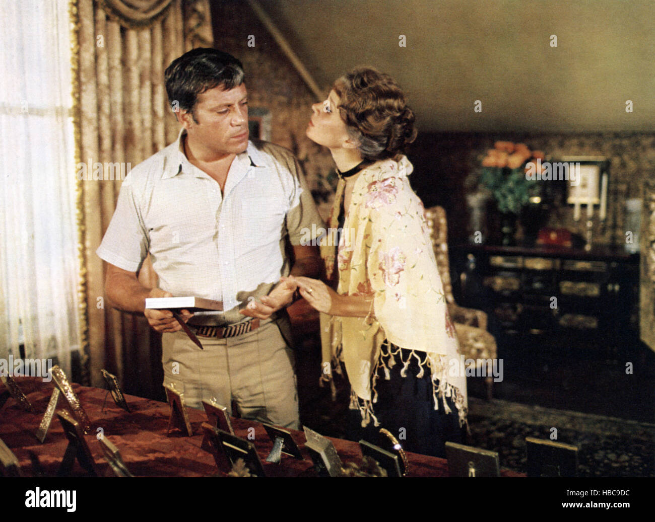 BURNT OFFERINGS, Oliver Reed, Karen Black, 1976 Stock Photo Alamy