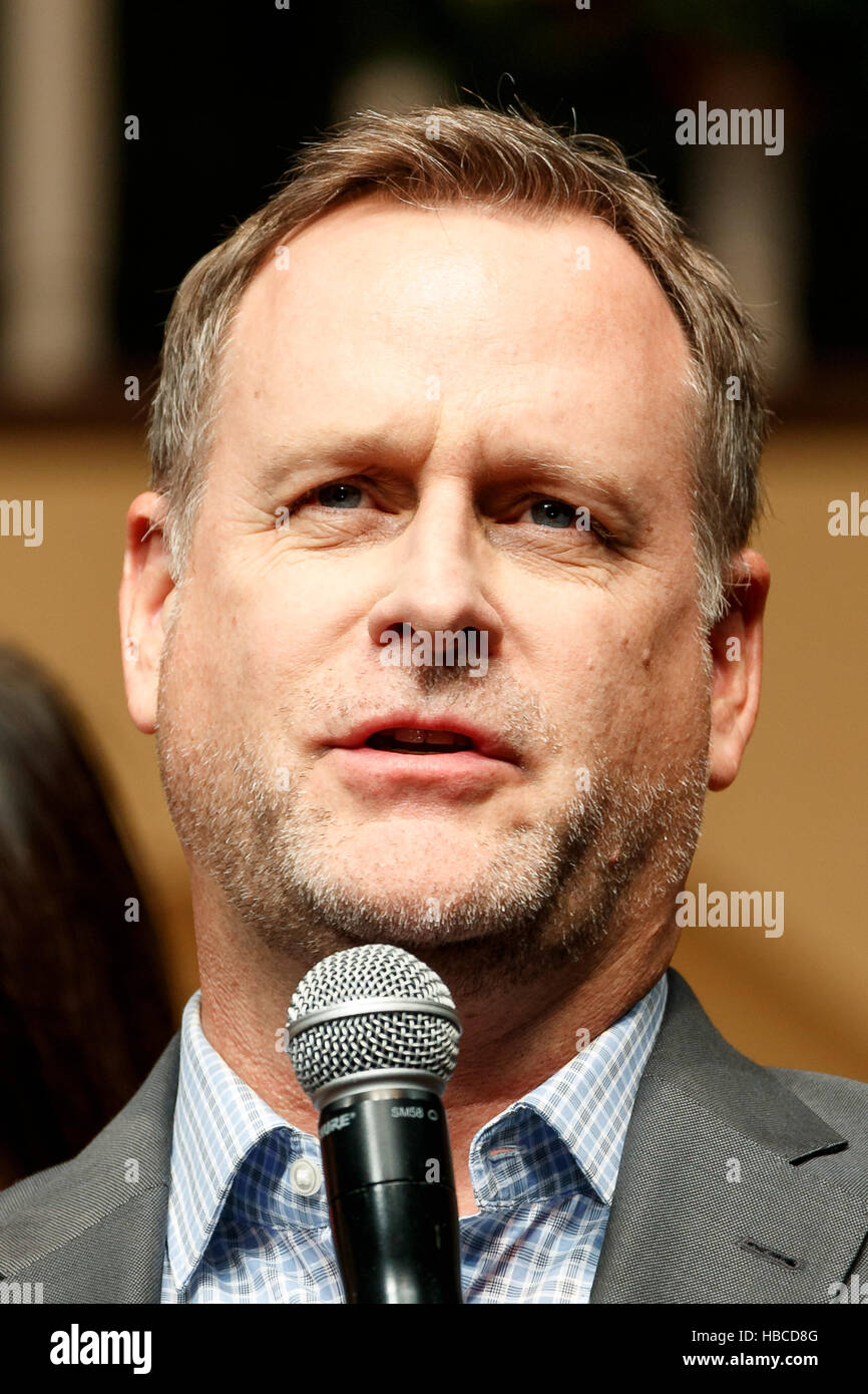 Japan. 5th Dec, 2016. American actor Dave Coulier speaks during the