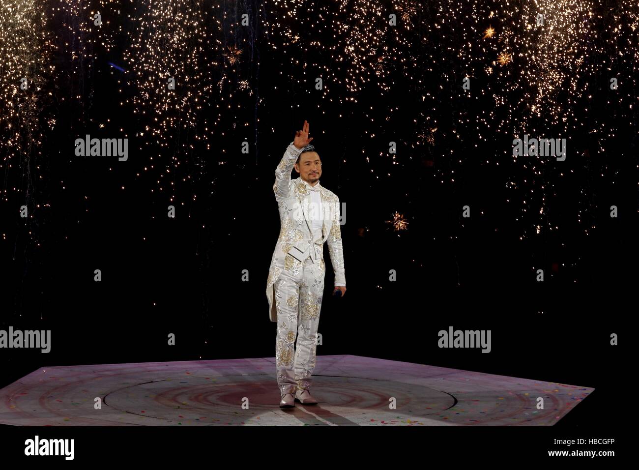 Hong Kong, China. 5th Dec, 2016. Singer Jacky Cheung salutes to audiences during his world tour concert 'A Classic Tour' in Hong Kong, south China, Dec. 5, 2016. © Wang Xi/Xinhua/Alamy Live News Stock Photo