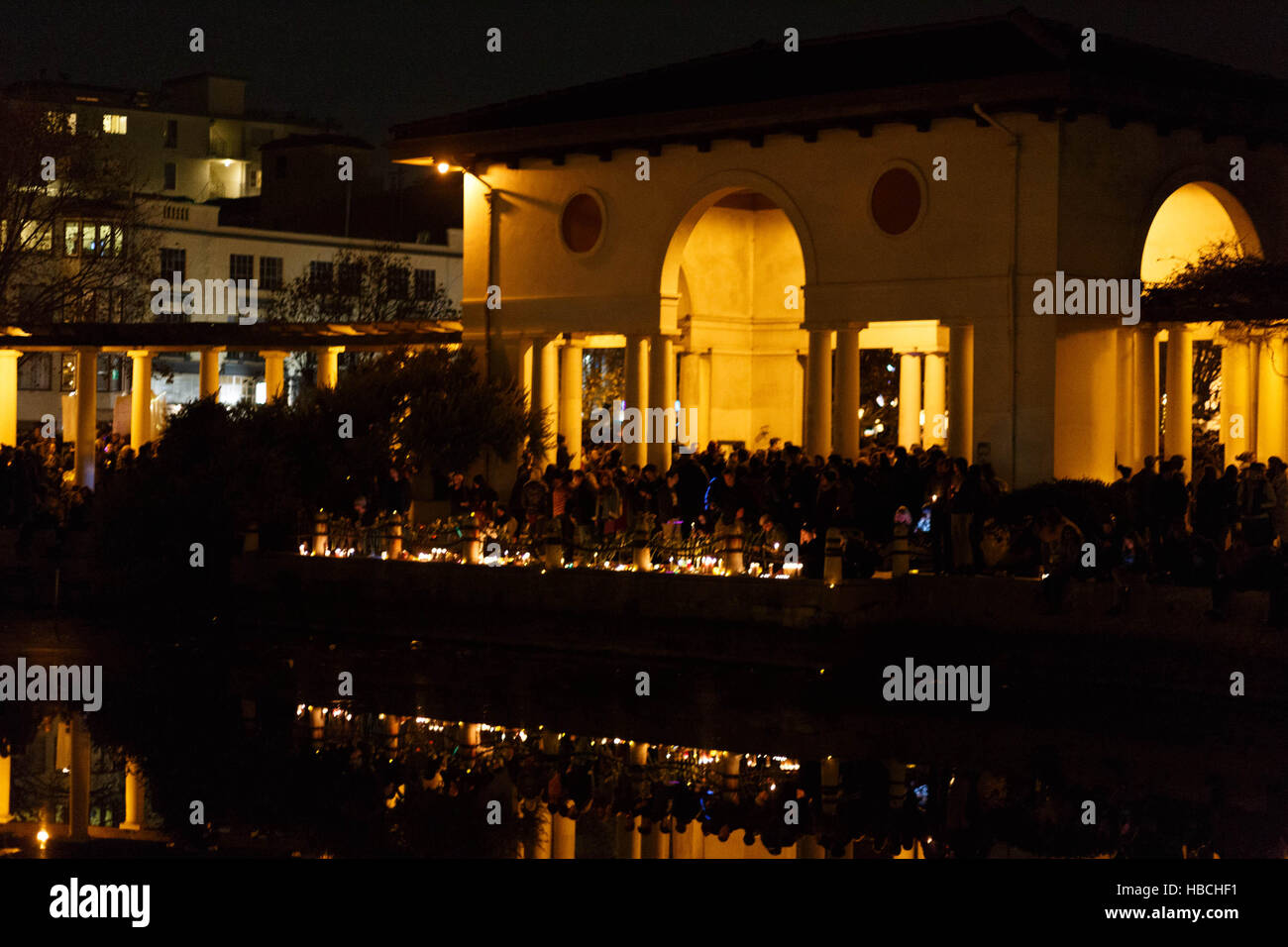 Oakland, USA. 05th Dec, 2016. Hundreds gathered at Lake Merritt for a candle light vigil for victims of the Ghost Ship warehouse fire. Oakland, CA. Credit:  John Orvis/Alamy Live News Stock Photo
