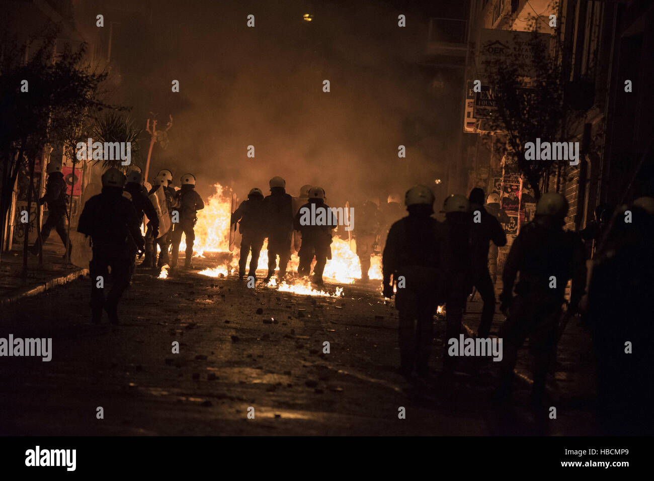 Athens, Greece. 6th December, 2016. Anarchists clash with riot police ...