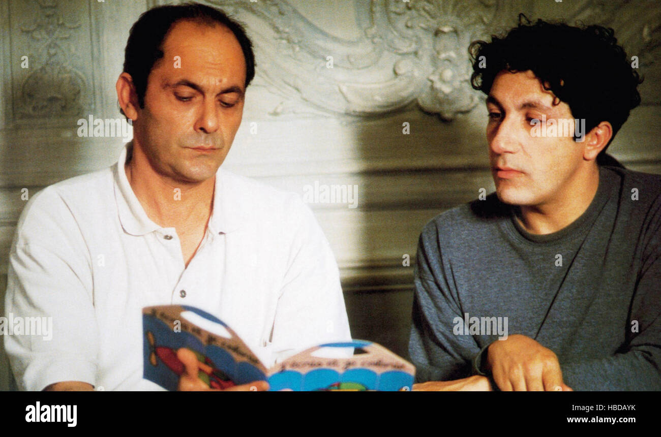 DIDIER, from left: Jean-Pierre Bacri, Alain Chabat, 1997, © AMLF/courtesy Everett Collection Stock Photo
