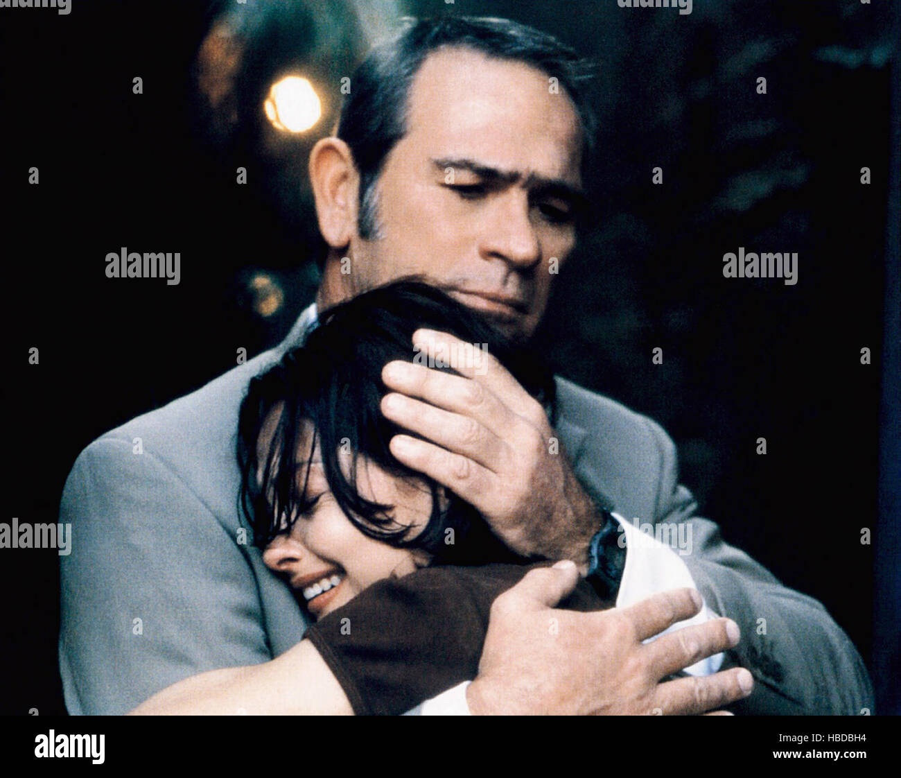 DOUBLE JEOPARDY, Tommy Lee Jones (facing front), Ashley Judd, 1999, © Paramount/courtesy Everett