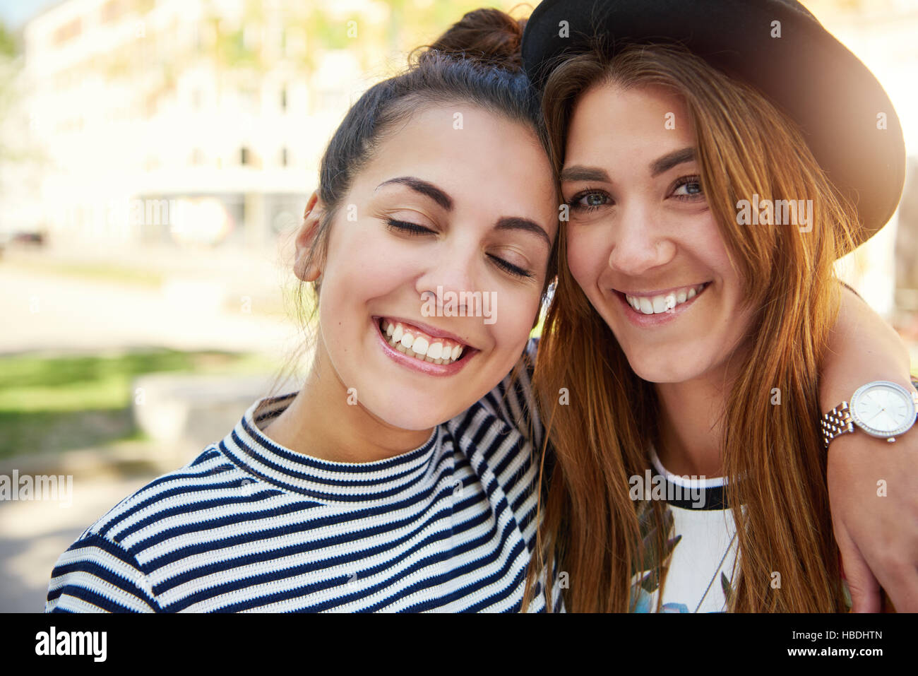Women posing close together hi-res stock photography and images - Alamy