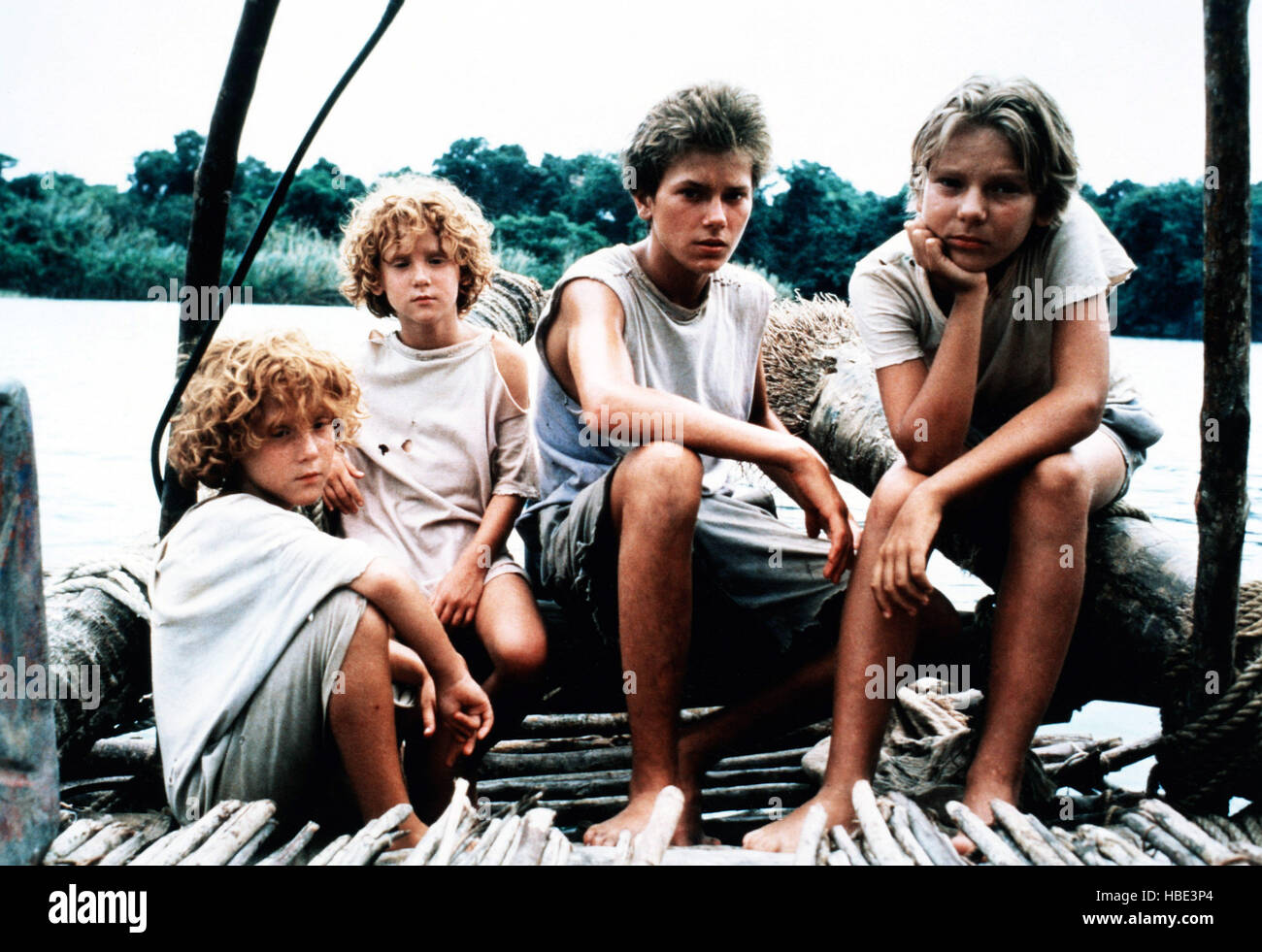 THE MOSQUITO COAST, from left: Hilary Gordon, Rebecca Gordon, River