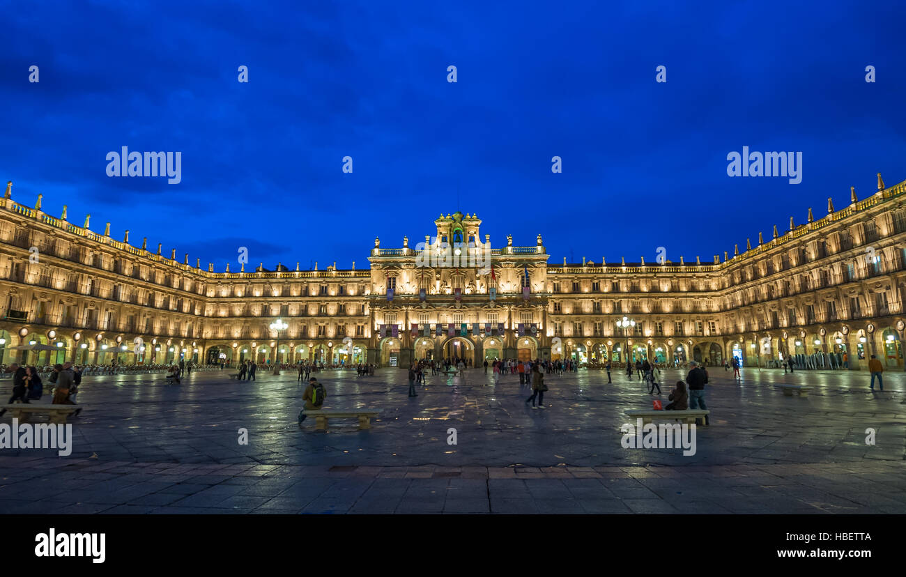 Sky plaza at night hi-res stock photography and images - Alamy