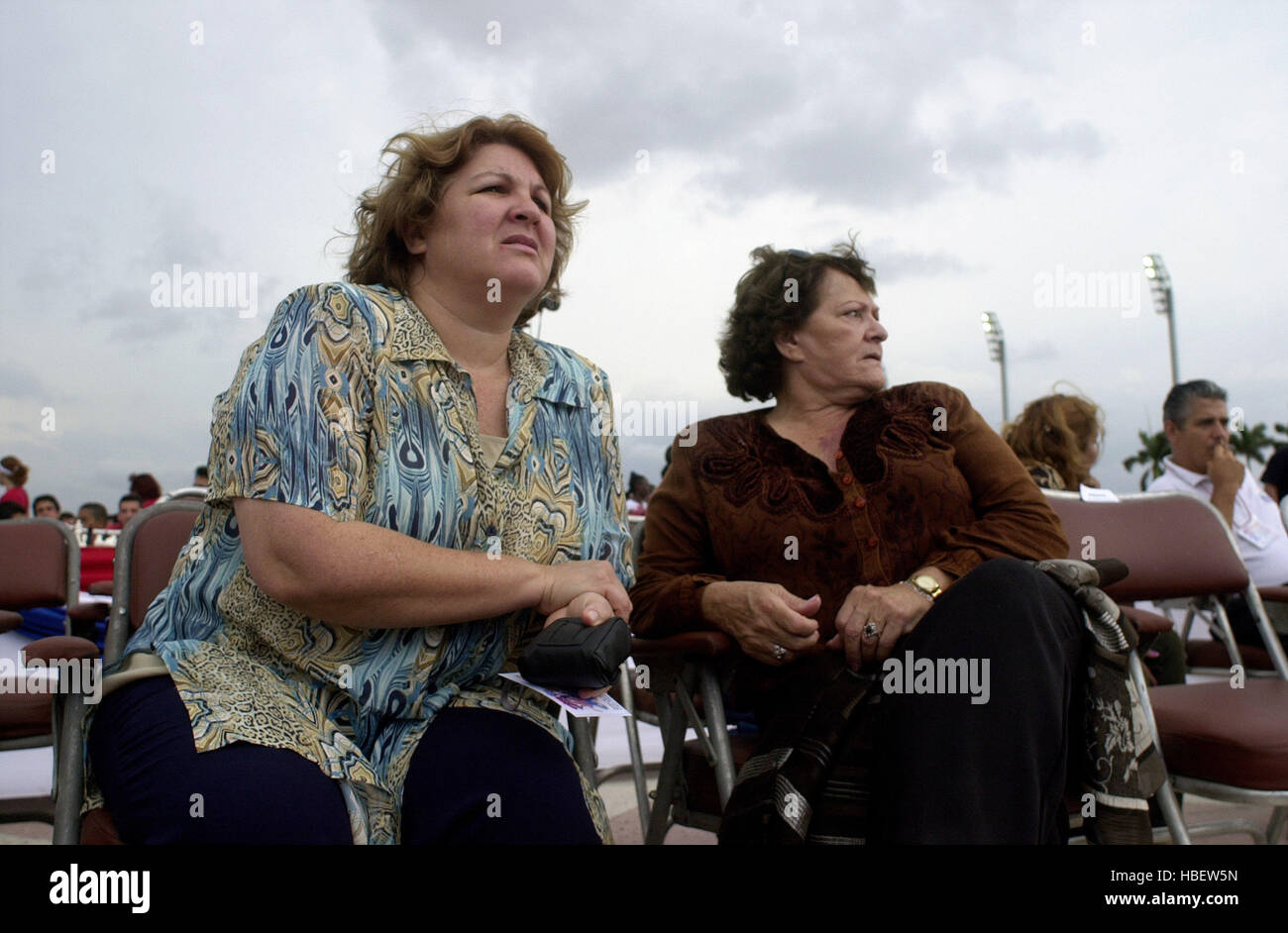 FILE PHOTO / Aleida March (R), wife of Ernesto Guevara (Che Guevara), and her daughter Aleida Guevara are seen next to the monument of 'The Che', County of Santa Clara, 23.01.2000. Credit: Jorge Rey/MediaPunch Stock Photo