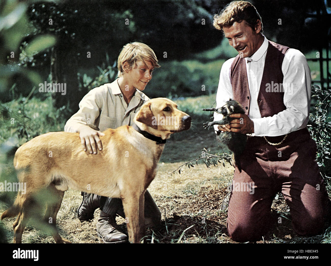 RASCAL, from left: Bill Mumy, Wowser the dog, Rascal the raccoon, Steve ...