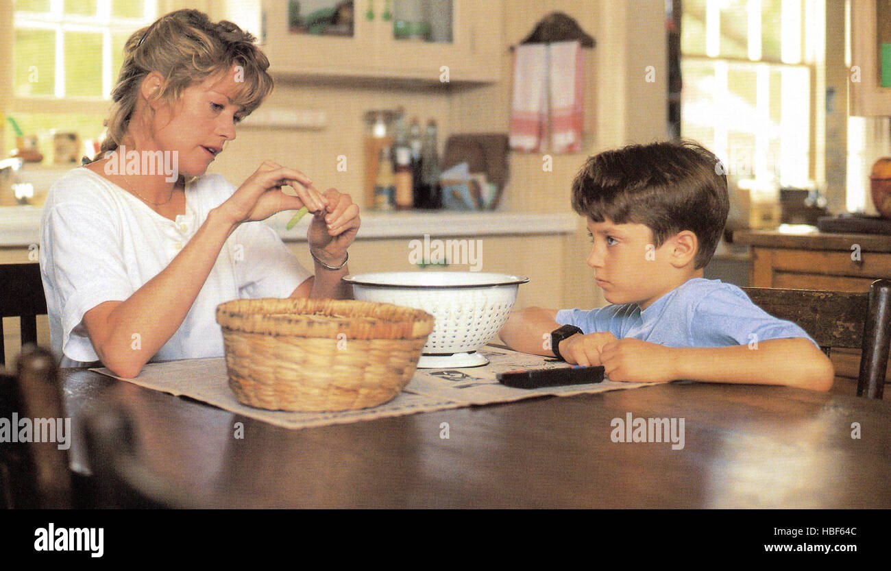 PARADISE, from left: Melanie Griffith, Elijah Wood, 1991, © Buena Vista