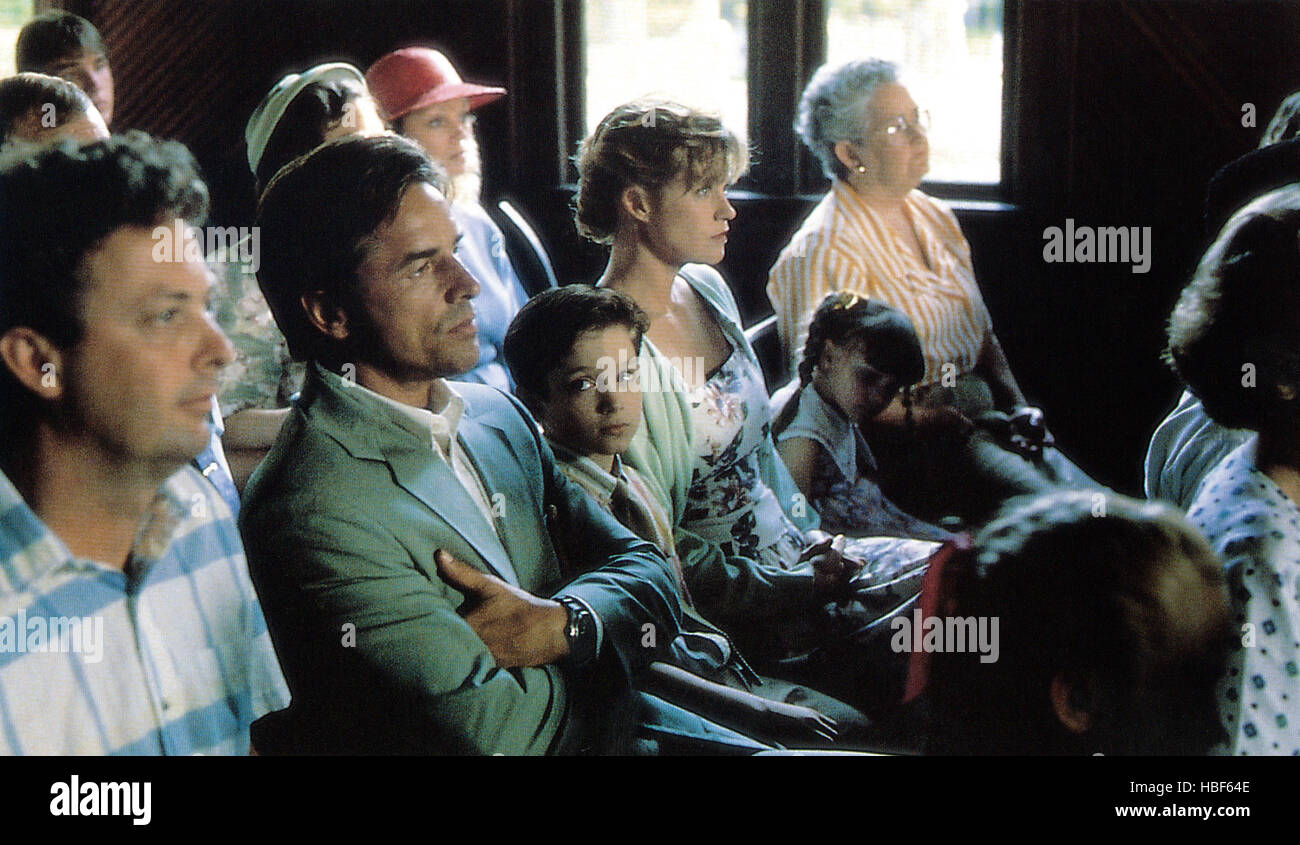 PARADISE, left from second left: Don Johnson, Elijah Wood, Melanie
