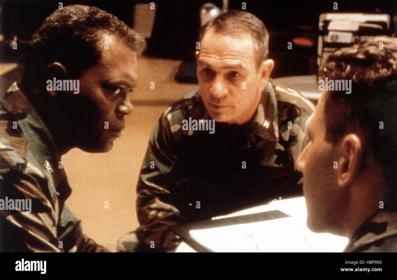 RULES OF ENGAGEMENT, from left Samuel L. Jackson, Tommy Lee Jones, Guy Pearce, 2000