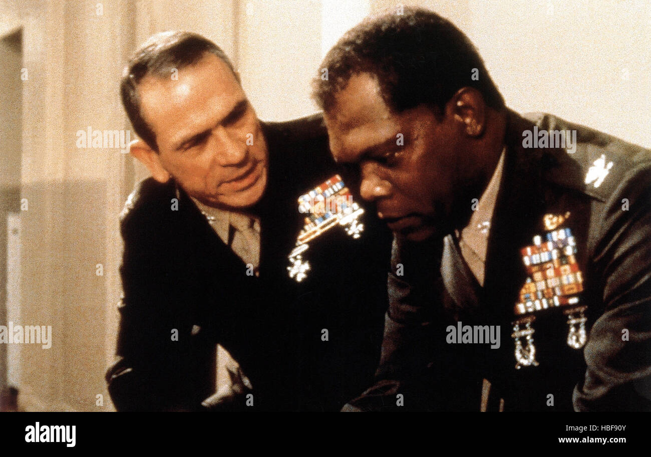 RULES OF ENGAGEMENT, from left Tommy Lee Jones, Samuel L. Jackson, 2000, © Paramount/courtesy