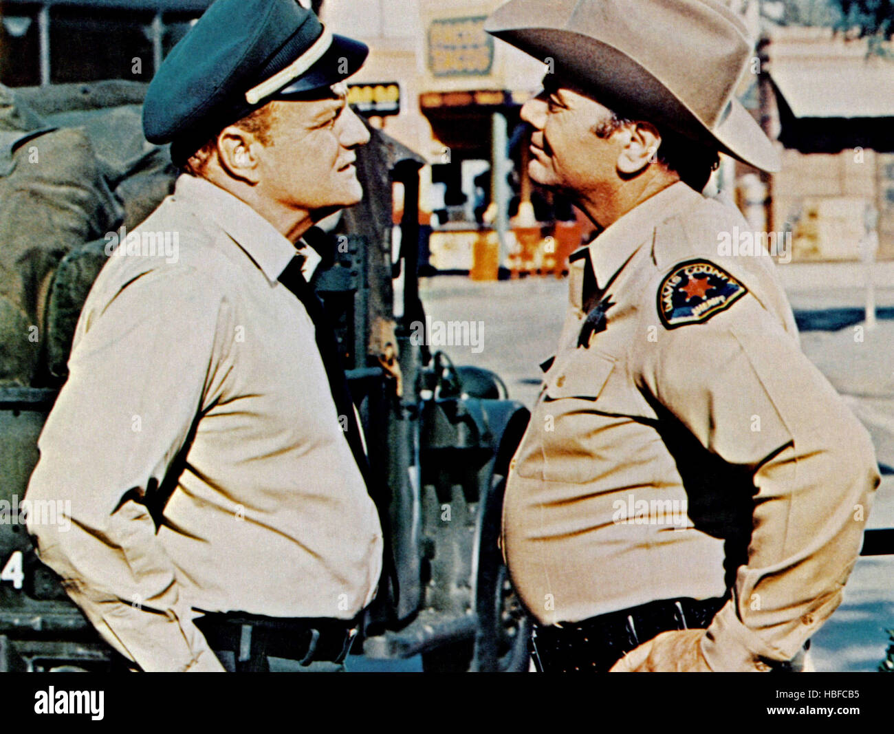 suppose-they-gave-a-war-and-nobody-came-brian-keith-ernest-borgnine