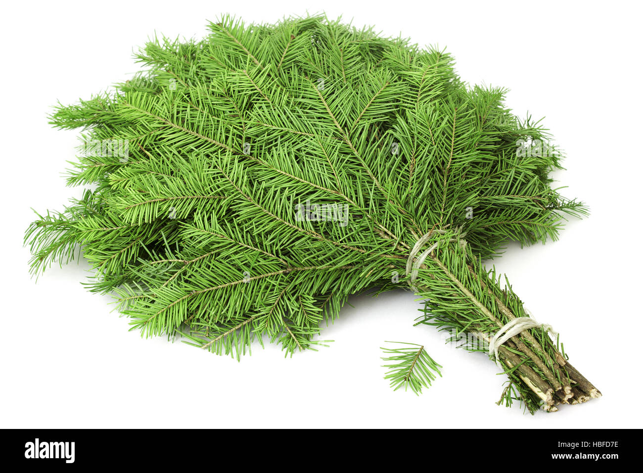 веник сибирской пихты. можжевельник веник. веники можжевеловые и пихты. пихтовый веник для бани. пихтовый веник для бани.