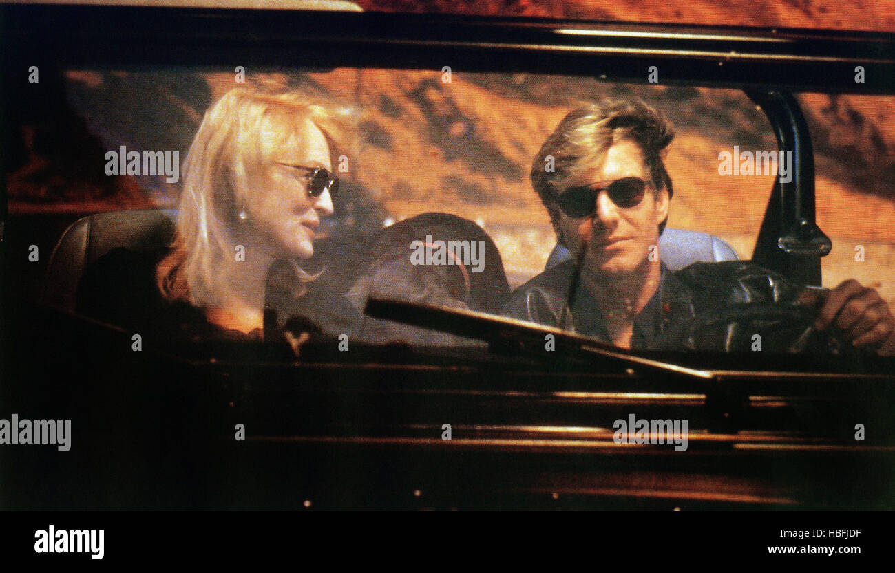 POSTCARDS FROM THE EDGE, from left Meryl Streep, Dennis Quaid, 1990