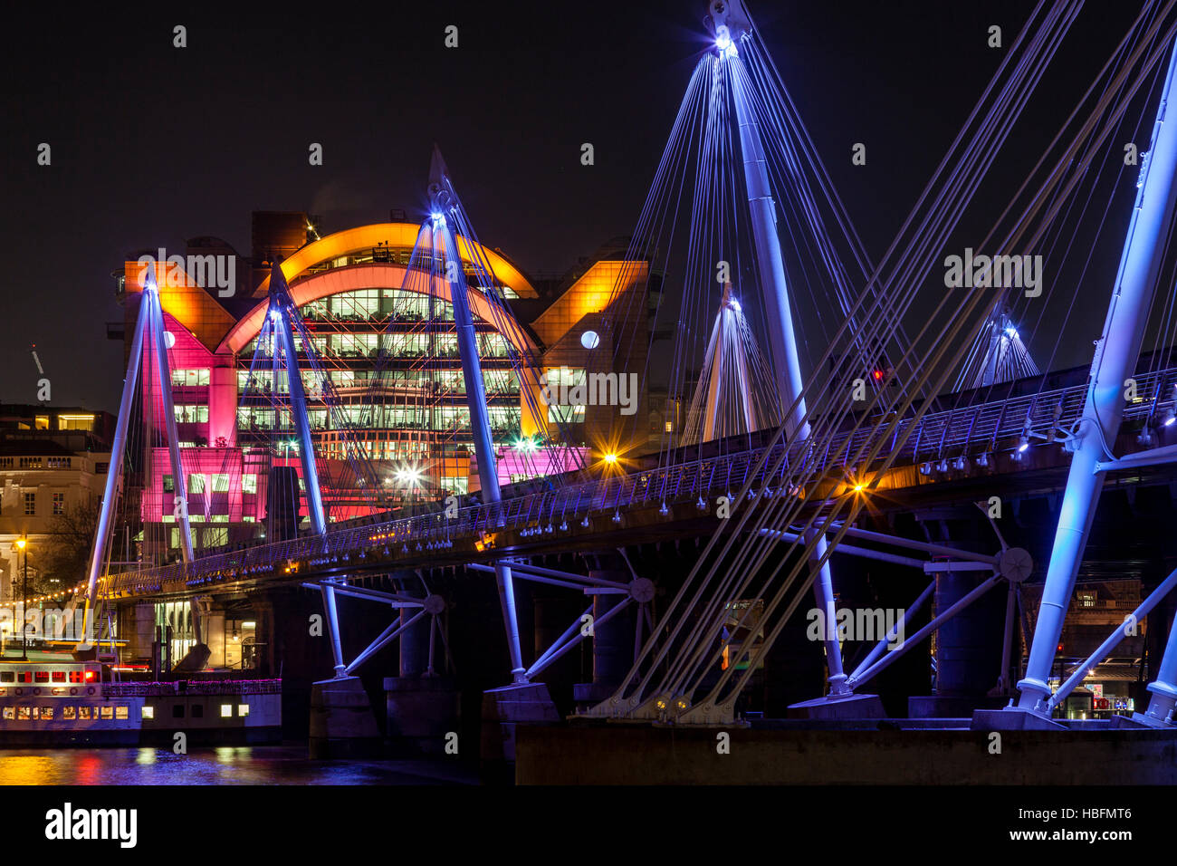 The Hungerford Bridge and Golden Jubilee Bridges, London, England Stock Photo Alamy