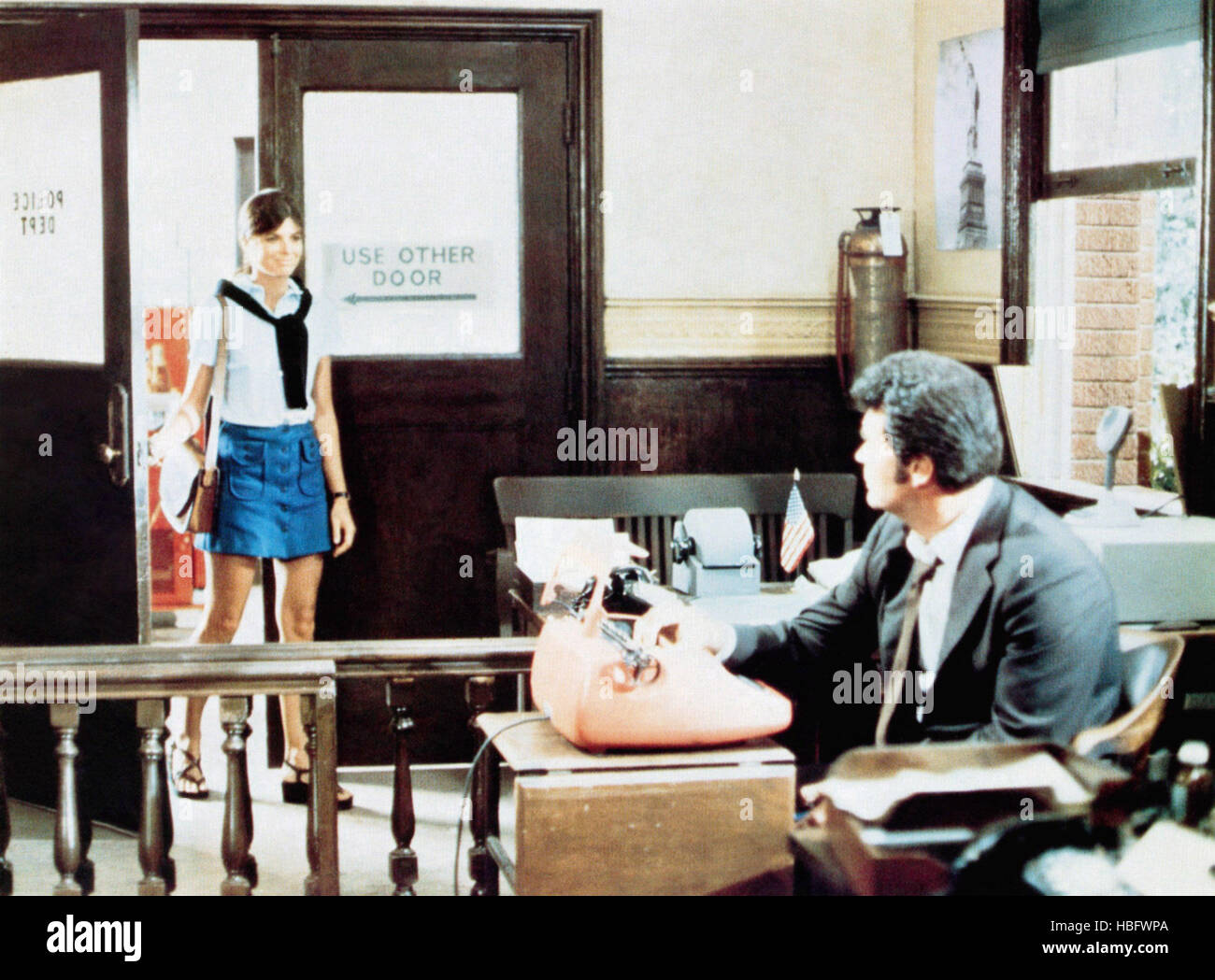 THEY ONLY KILL THEIR MASTERS, from left, Katharine Ross, James Garner