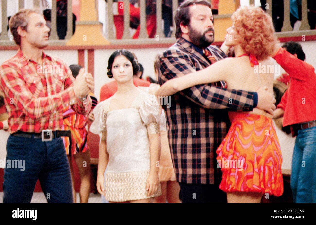 WATCH OUT, WE'RE MAD, (aka ALTRIMENTI CI ARRABBIAMO), Terence Hill (left), dancing from left