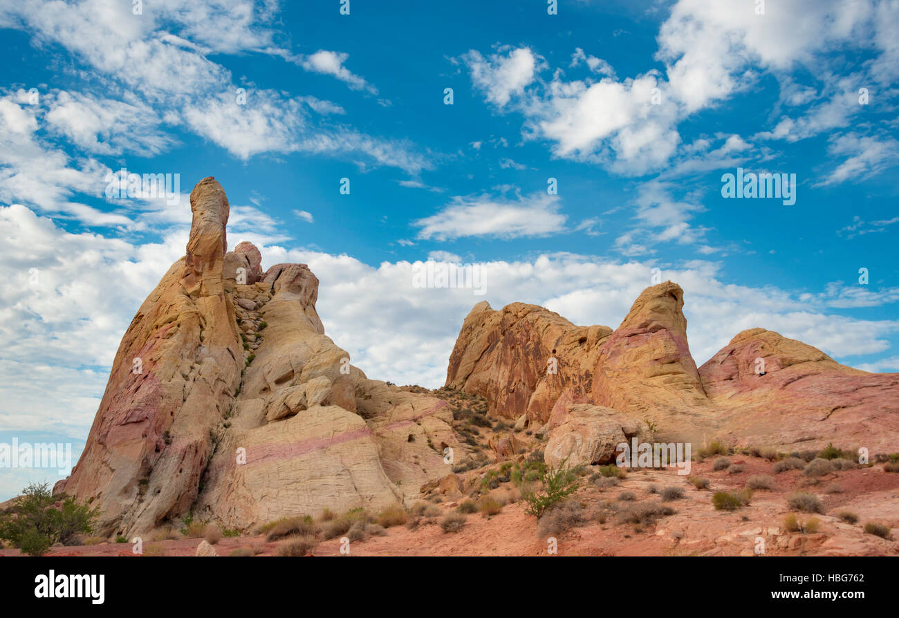 Orange-red rock formations, sandstone, White Domes Trail, Valley of ...