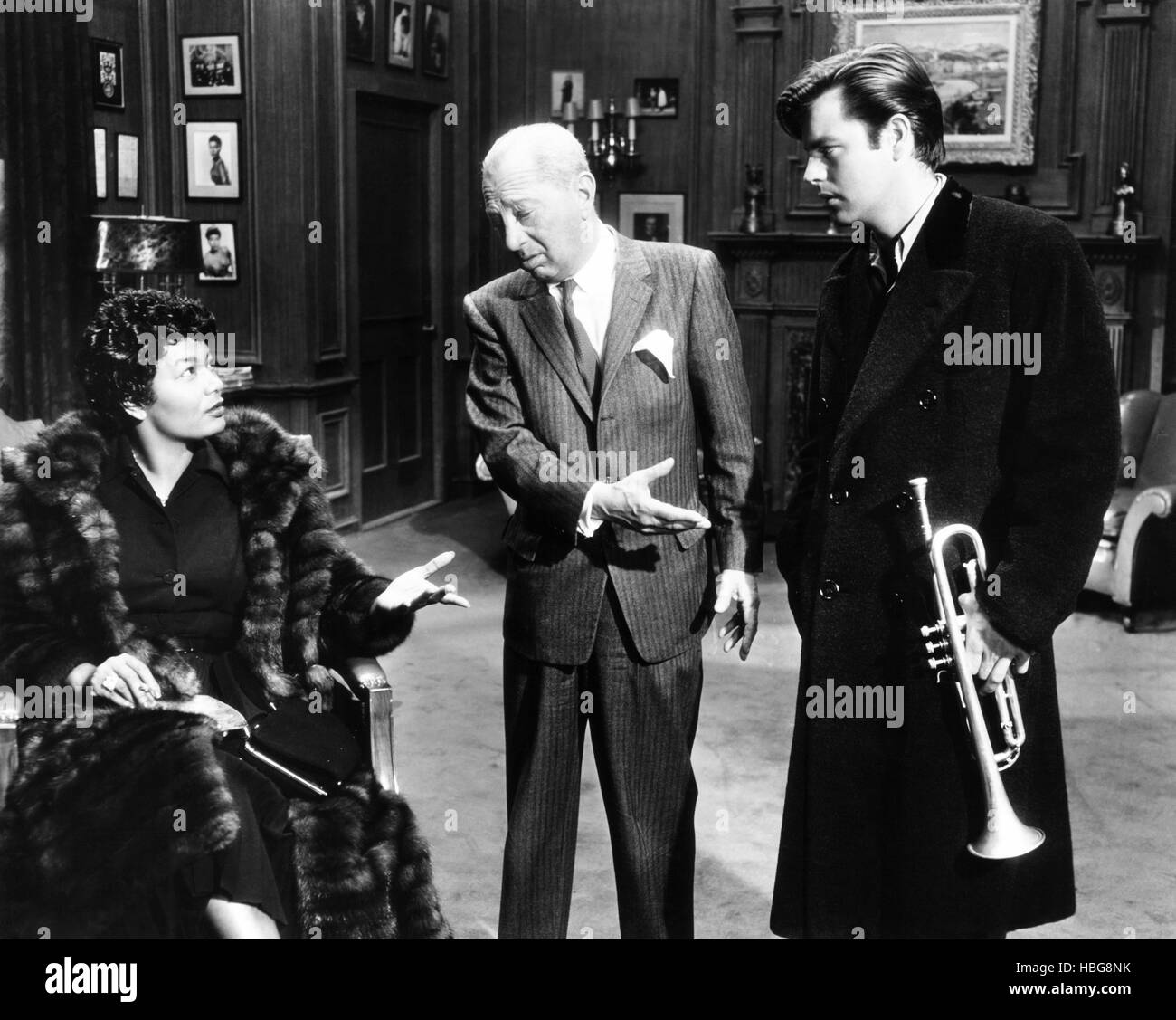 ALL THE FINE YOUNG CANNIBALS, from left: Pearl Bailey, Jay Adler, Robert  Wagner, 1960 Stock Photo - Alamy