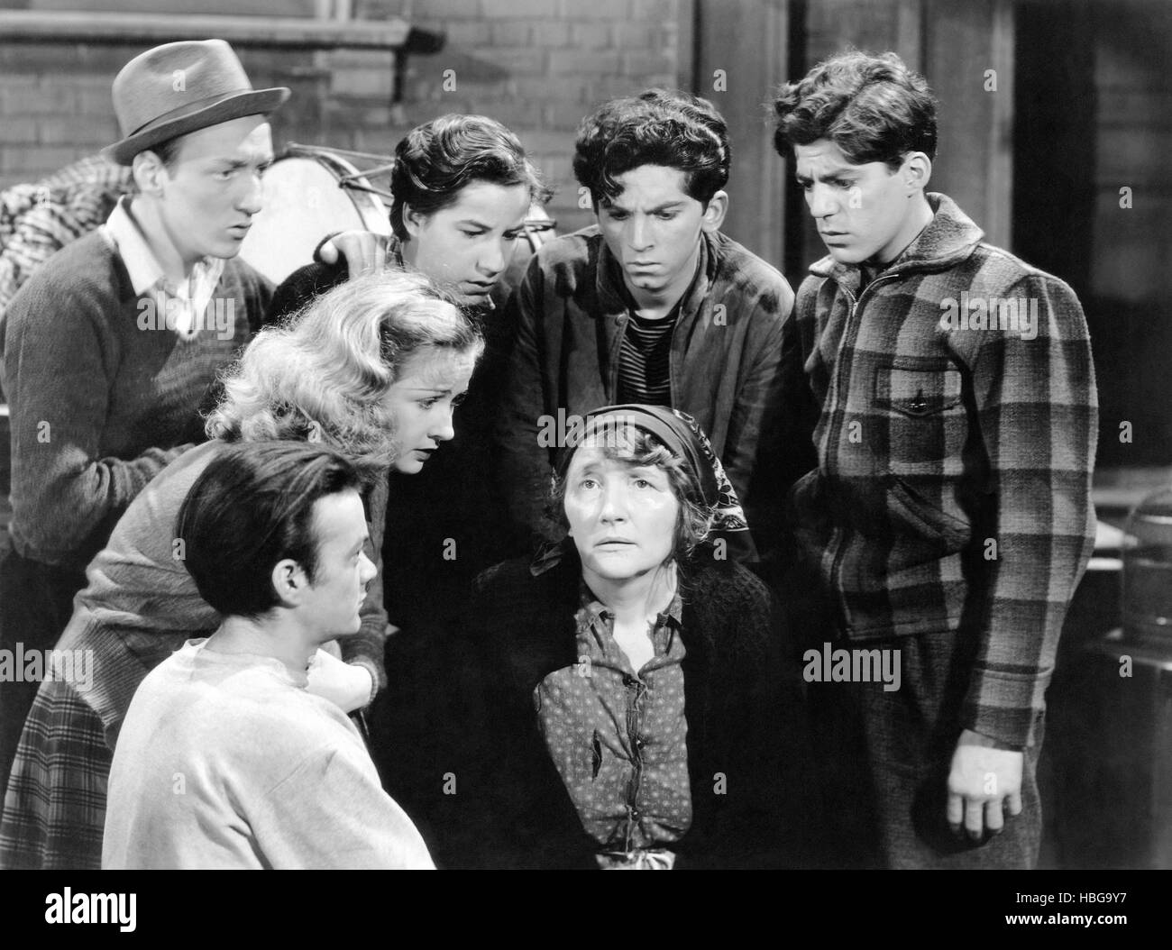 ANGELS WASH THEIR FACES, clockwise from front center, Marjorie Main