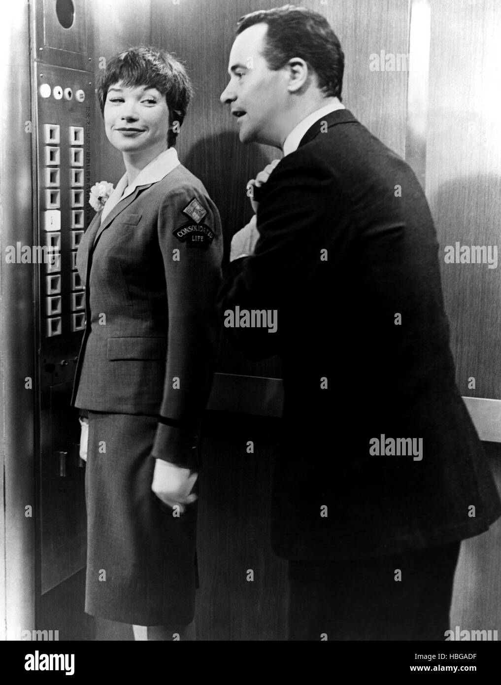 THE APARTMENT, Shirley MacLaine, Jack Lemmon, 1960, elevator Stock
