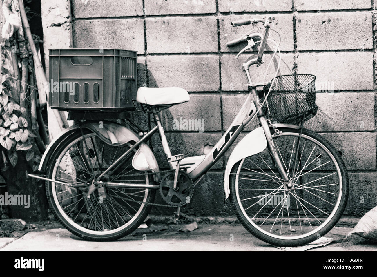 A bike in a soi in Bangkok, Thailand Stock Photo Alamy