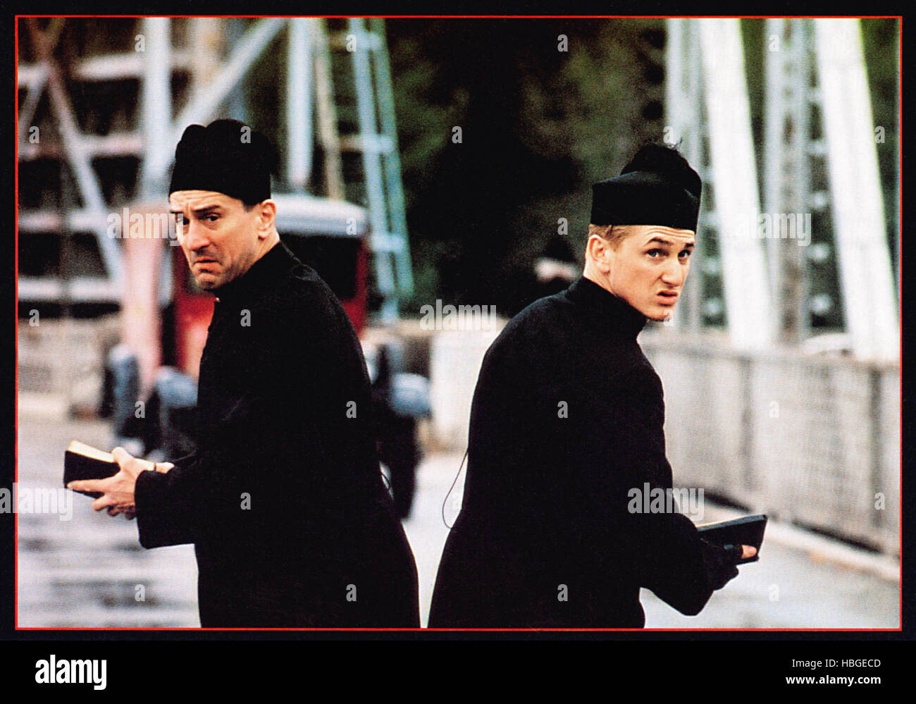 WE'RE NO ANGELS, from left Robert De Niro, Sean Penn, 1989