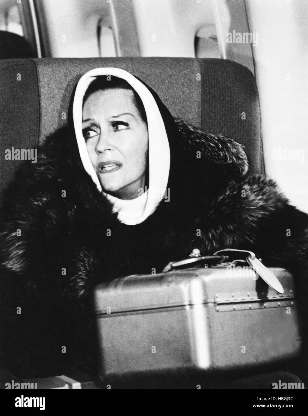 AIRPORT 1975, Gloria Swanson, 1975 Stock Photo - Alamy