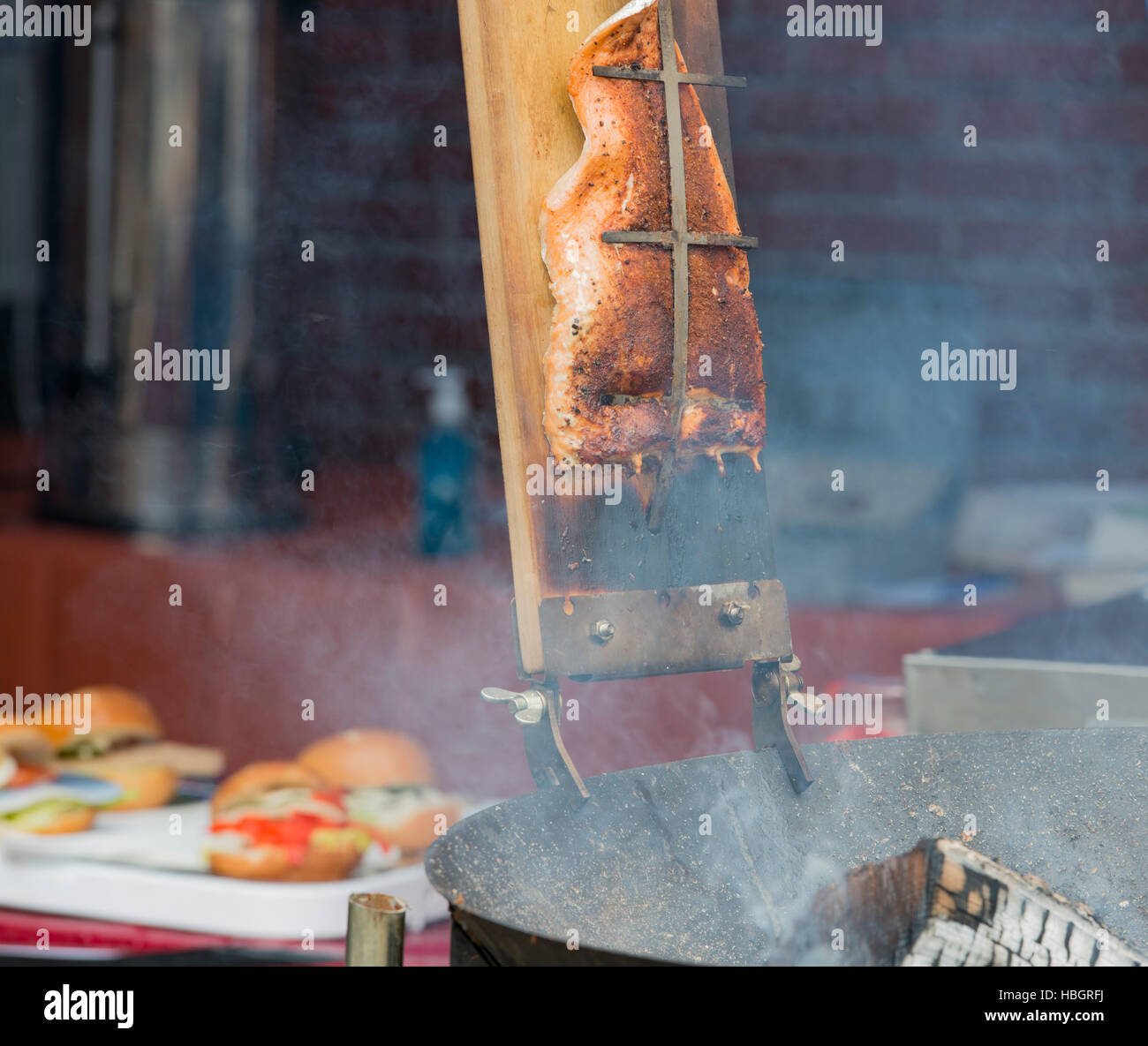 Open flame cooking hires stock photography and images Alamy