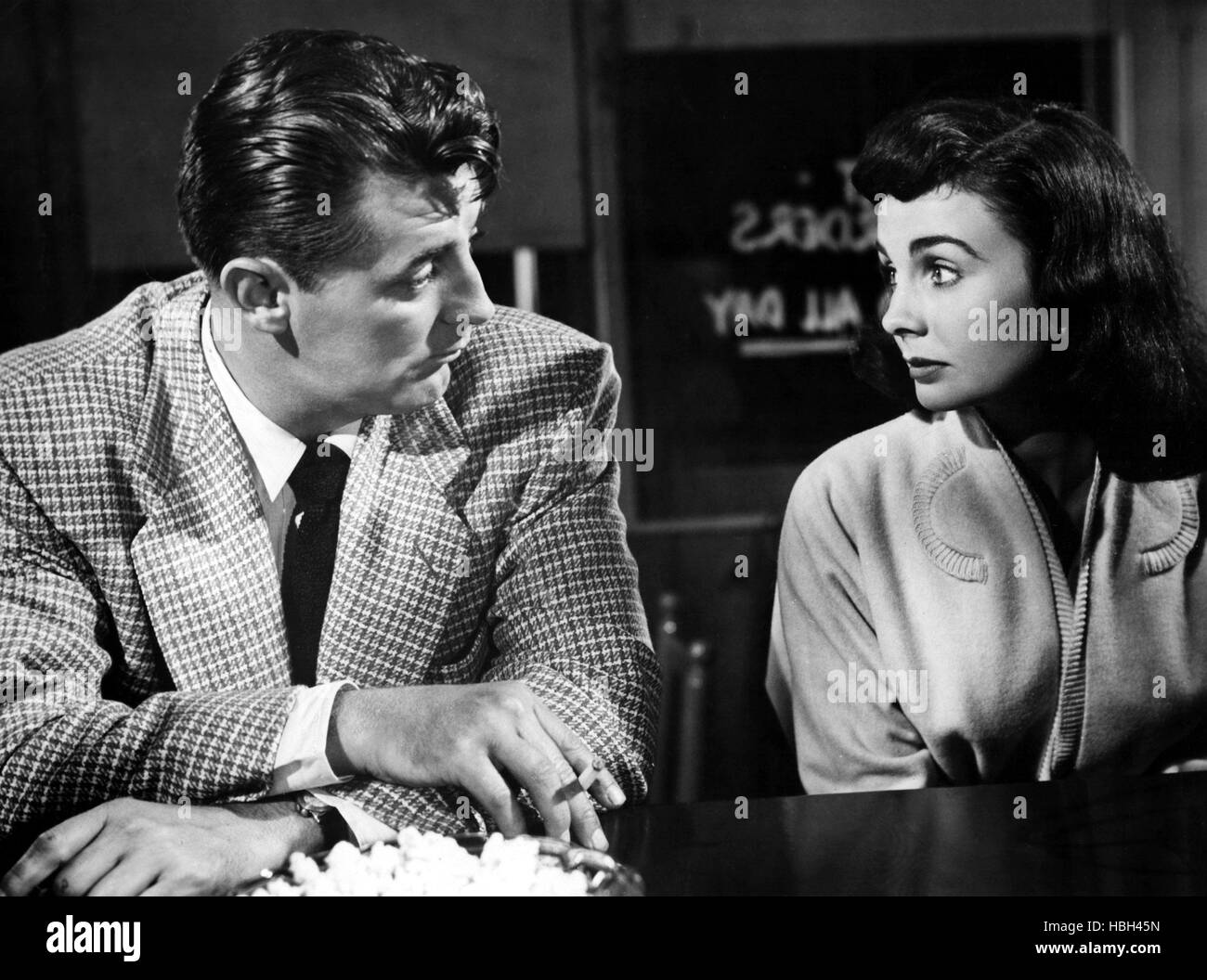 ANGEL FACE, Robert Mitchum, Jean Simmons, 1952 Stock Photo - Alamy